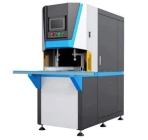 Máquina limpiadora de costuras de esquinas NC para puertas y ventanas de plástico (cinco cuchillos)