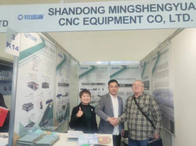 الرئيس التنفيذي جيا